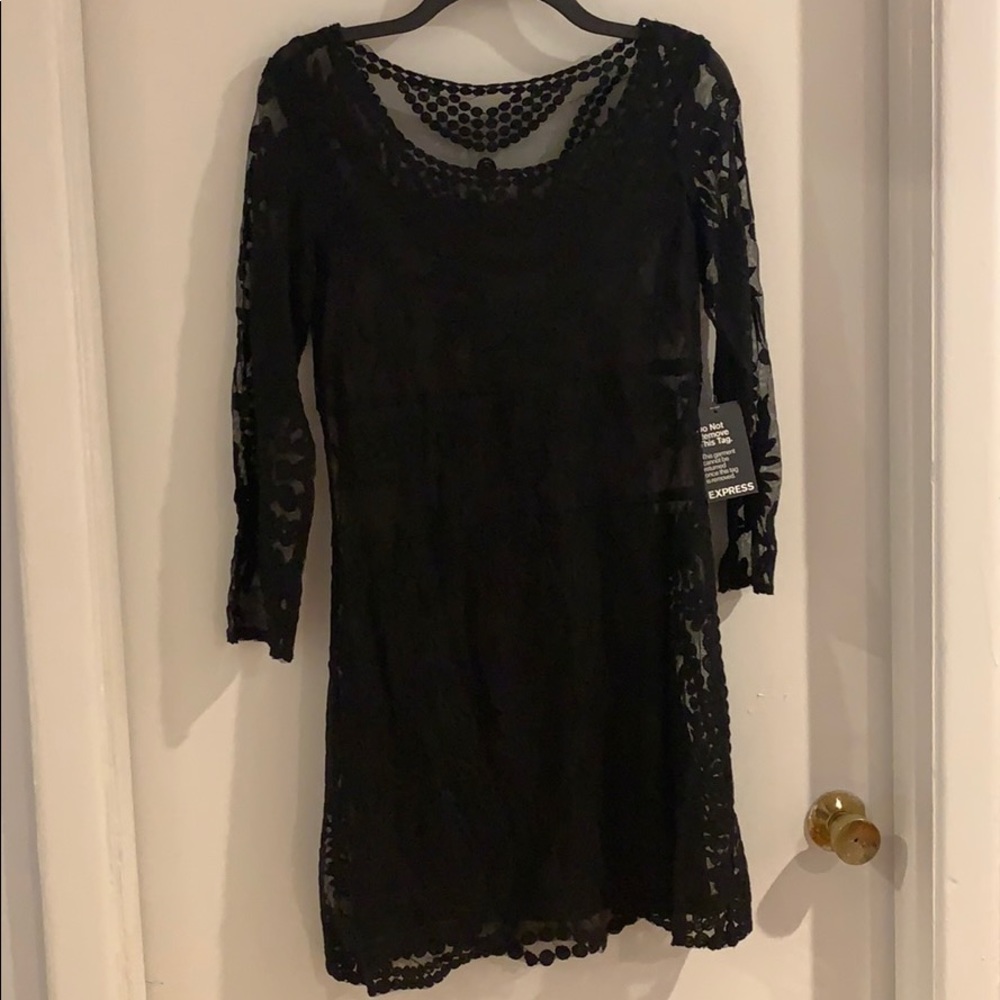 Long sleeve black lace mini bodycon dress